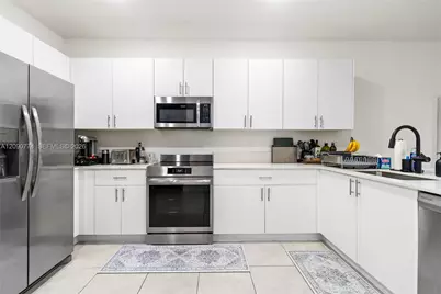 15981 SW 2nd Pl, Pembroke Pines, FL 33027 - Photo 5