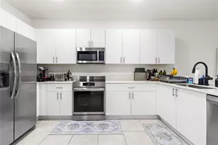 15981 SW 2nd Pl, Pembroke Pines, FL 33027 - Photo 5