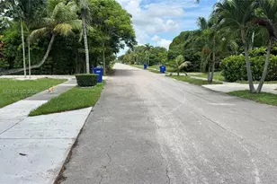 1782 NE 177th St, North Miami Beach, FL 33162 - Photo 3