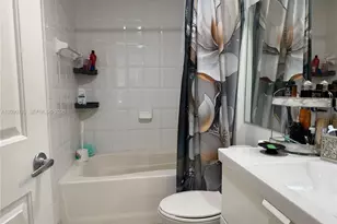 8020 N Nob Hill Rd, Tamarac, FL 33321 - Photo 11