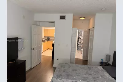 8020 N Nob Hill Rd #204, Tamarac, FL 33321 - Photo 9