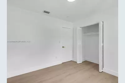 21241 NE 2nd Ave #., Miami, FL 33179 - Photo 17