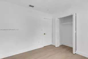 21241 NE 2nd Ave, Miami, FL 33179 - Photo 17
