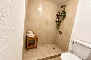 9760 SW 184th St, Cutler Bay, FL 33157 - Photo 15