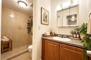 9760 SW 184th St, Cutler Bay, FL 33157 - Photo 11