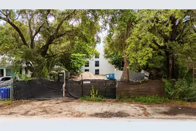 7521 NE 3rd Ct, Miami, FL 33138 - Photo 3