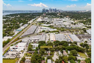 7521 NE 3rd Ct, Miami, FL 33138 - Photo 13