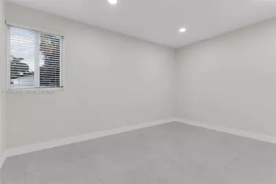 559 NW 2nd St #B, Florida City, FL 33034 - Photo 7