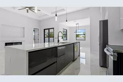 411 SW 19 Ave, Cape Coral, FL 33991 - Photo 7