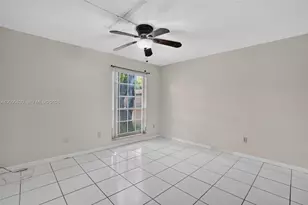 10786 N Kendall Dr, Miami, FL 33176 - Photo 9