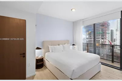398 NE 5th St #1518, Miami, FL 33132 - Photo 9