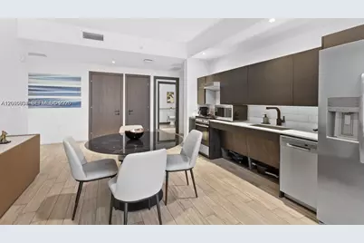 398 NE 5th St #1518, Miami, FL 33132 - Photo 5