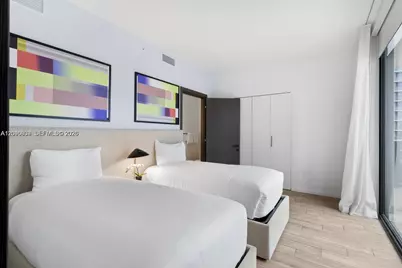 398 NE 5th St #1518, Miami, FL 33132 - Photo 13