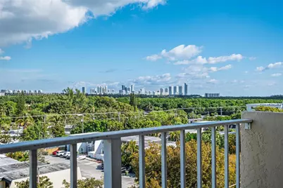 2350 NE 135th St #811, North Miami, FL 33181 - Photo 17