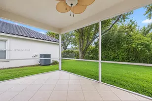 5868 N Plum Bay Pkwy, Tamarac, FL 33321 - Photo 7
