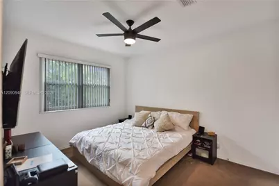 3356 NW 29th Ct, Lauderdale Lakes, FL 33311 - Photo 17