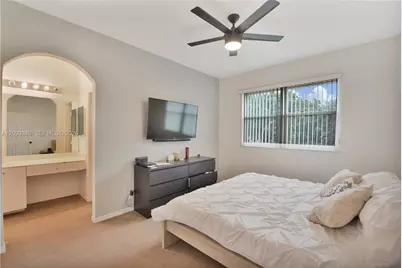 3356 NW 29th Ct, Lauderdale Lakes, FL 33311 - Photo 19