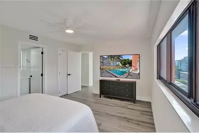[Address not provided], Miami Beach, FL 33141 - Photo 7