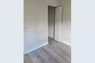 2555 NE 193 St #2114, Miami, FL 33180 - Photo 17