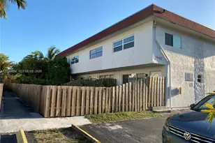 1460 NE 151st St, Miami, FL 33162 - Photo 19