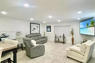 10665 SW 6th St, Miami, FL 33174 - Photo 3