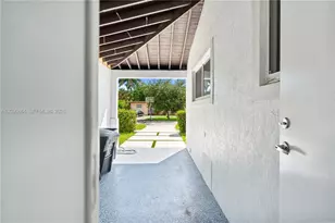 580 Lee Dr, Miami Springs, FL 33166 - Photo 53
