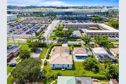 580 Lee Dr, Miami Springs, FL 33166 - Photo 81
