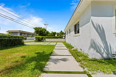 580 Lee Dr, Miami Springs, FL 33166 - Photo 71