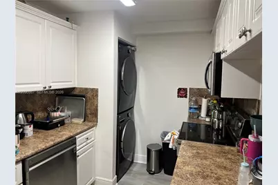 2457 Collins Ave #202, Miami Beach, FL 33140 - Photo 5