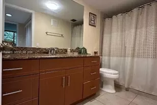 9735 NW 52nd St, Doral, FL 33178 - Photo 11