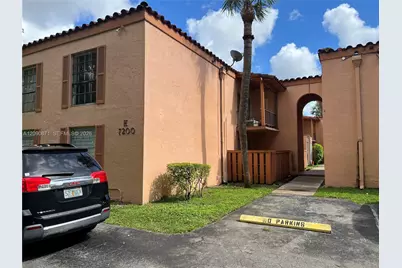 7200 Fairway Dr #H5, Miami Lakes, FL 33014 - Photo 1