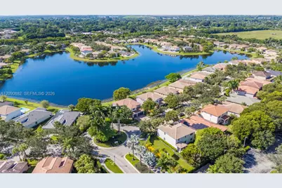 19373 Stonebrook St, Weston, FL 33332 - Photo 31