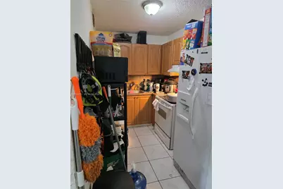 2565 W 56th St #206, Hialeah, FL 33016 - Photo 5