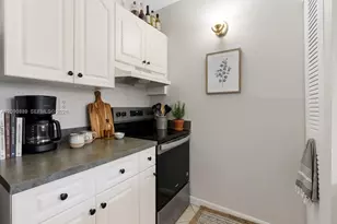 2401 Riverside Dr, Coral Springs, FL 33065 - Photo 5