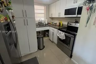 8850 Fontainebleau Blvd, Miami, FL 33172 - Photo 5