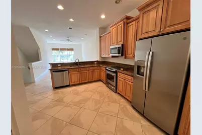 4513 S Artesa Way S #0, Palm Beach Gardens, FL 33418 - Photo 7