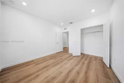 1762 SE 9th Ave, Homestead, FL 33034 - Photo 9