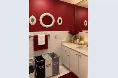 10071 NW 127 Terrace, Hialeah Gardens, FL 33018 - Photo 11