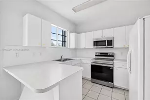 359 NE 27th Terrace, Homestead, FL 33033 - Photo 7