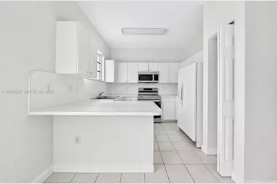 359 NE 27th Ter #204, Homestead, FL 33033 - Photo 5