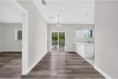 359 NE 27th Ter #204, Homestead, FL 33033 - Photo 9