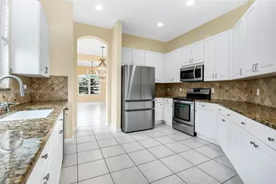 8795 Via Tuscany Dr, Boynton Beach, FL 33472 - Photo 7