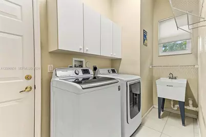 8795 Via Tuscany Dr, Boynton Beach, FL 33472 - Photo 37