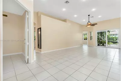 8795 Via Tuscany Dr, Boynton Beach, FL 33472 - Photo 21