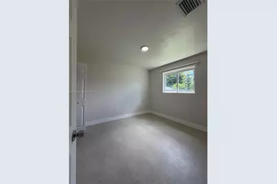 9940 SW 212th St, Cutler Bay, FL 33189 - Photo 5