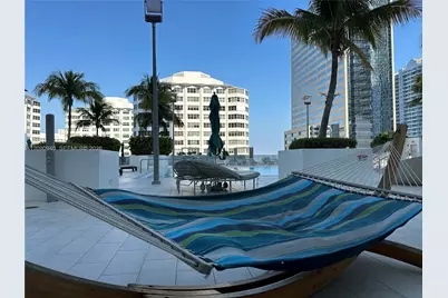 951 Brickell Ave #1009, Miami, FL 33131 - Photo 5