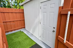6765 SW 34th St, Miami, FL 33155 - Photo 1