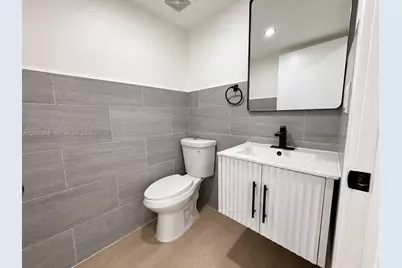 3301 NW 13th Terr, Miami, FL 33125 - Photo 9