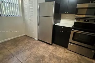 9969 Nob Hill Ct, Sunrise, FL 33351 - Photo 5