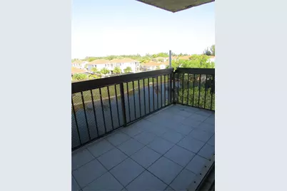 10315 NW 9th St Cir #407-14, Miami, FL 33172 - Photo 11